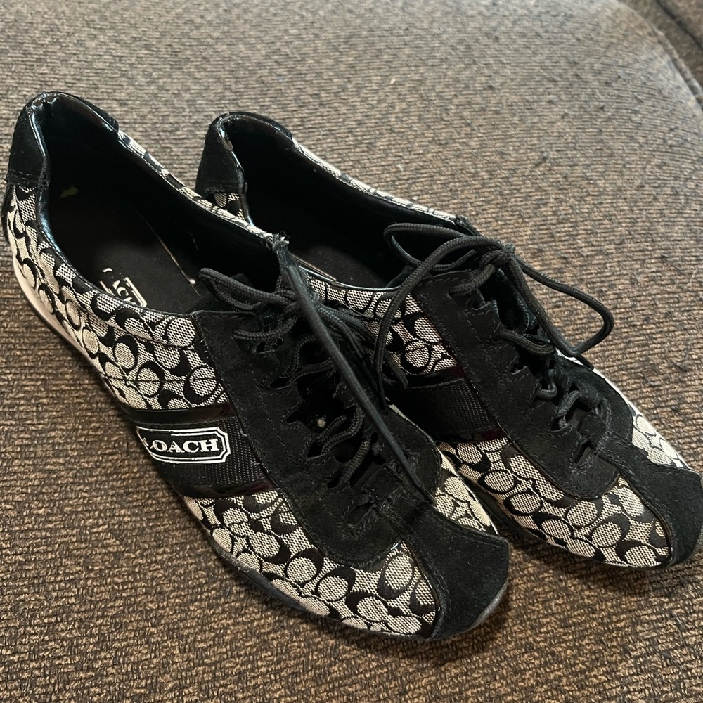 WOMENS COACH SNEAKERS - Size 8